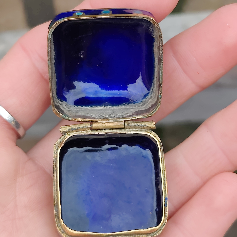 Vintage Cloisonne Trinket Box - Picture 4 of 5